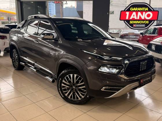 FIAT TORO 2.0 16V TURBO DIESEL RANCH 4WD AT9 FIAT TORO 2.0 16V TURBO DIESEL RANCH 4WD AT9